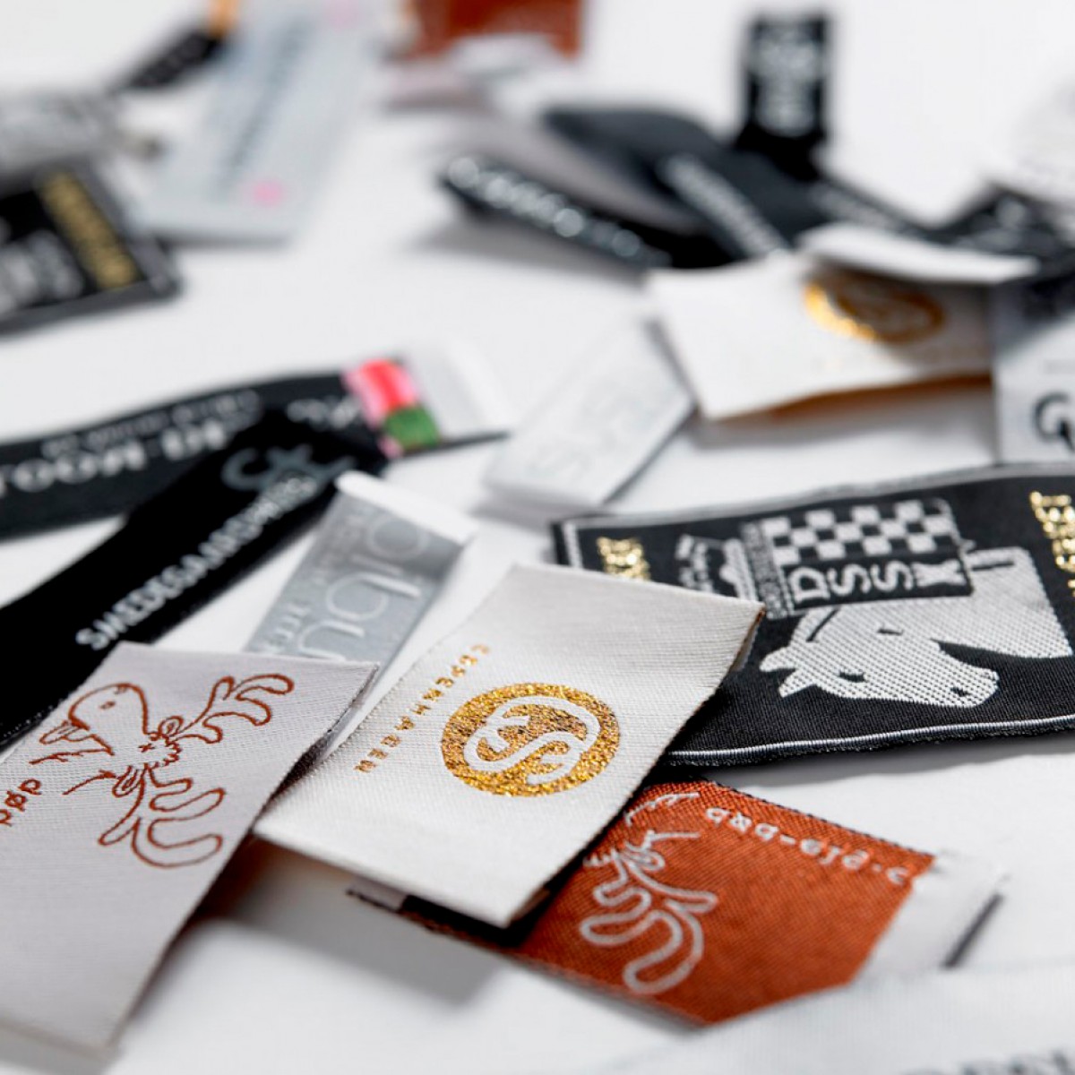 Woven labels, Woven name tape, Woven Label | Labelyourself

