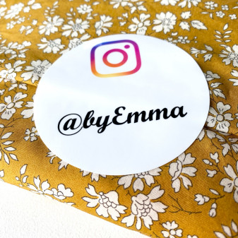 Round vinyl stickers with your own text and picture