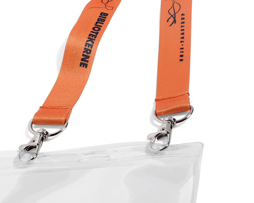 Lanyard with 2 carabiner clips